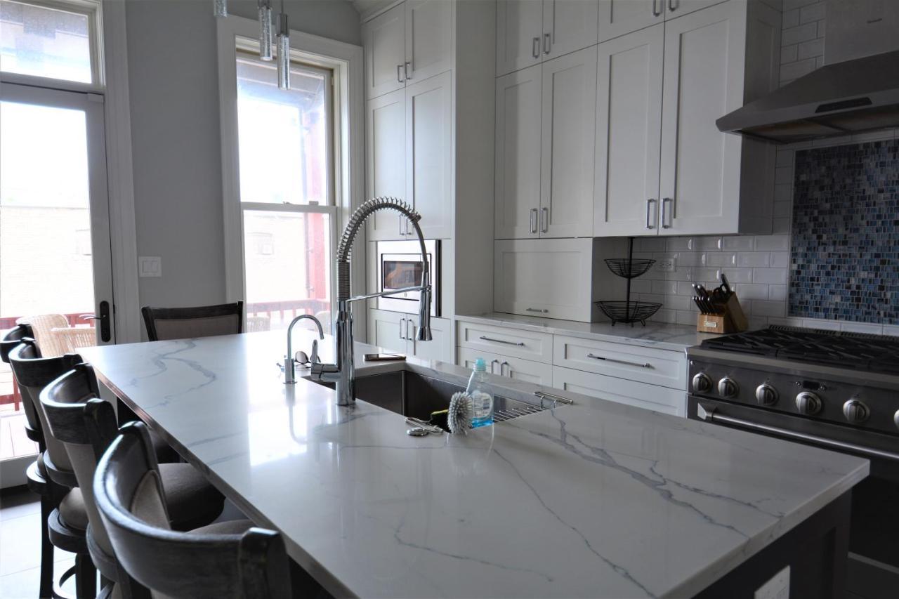 Penthouse Level, Stunning Wrigley Stay Chicago Ngoại thất bức ảnh