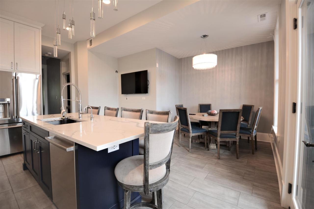 Penthouse Level, Stunning Wrigley Stay Chicago Ngoại thất bức ảnh
